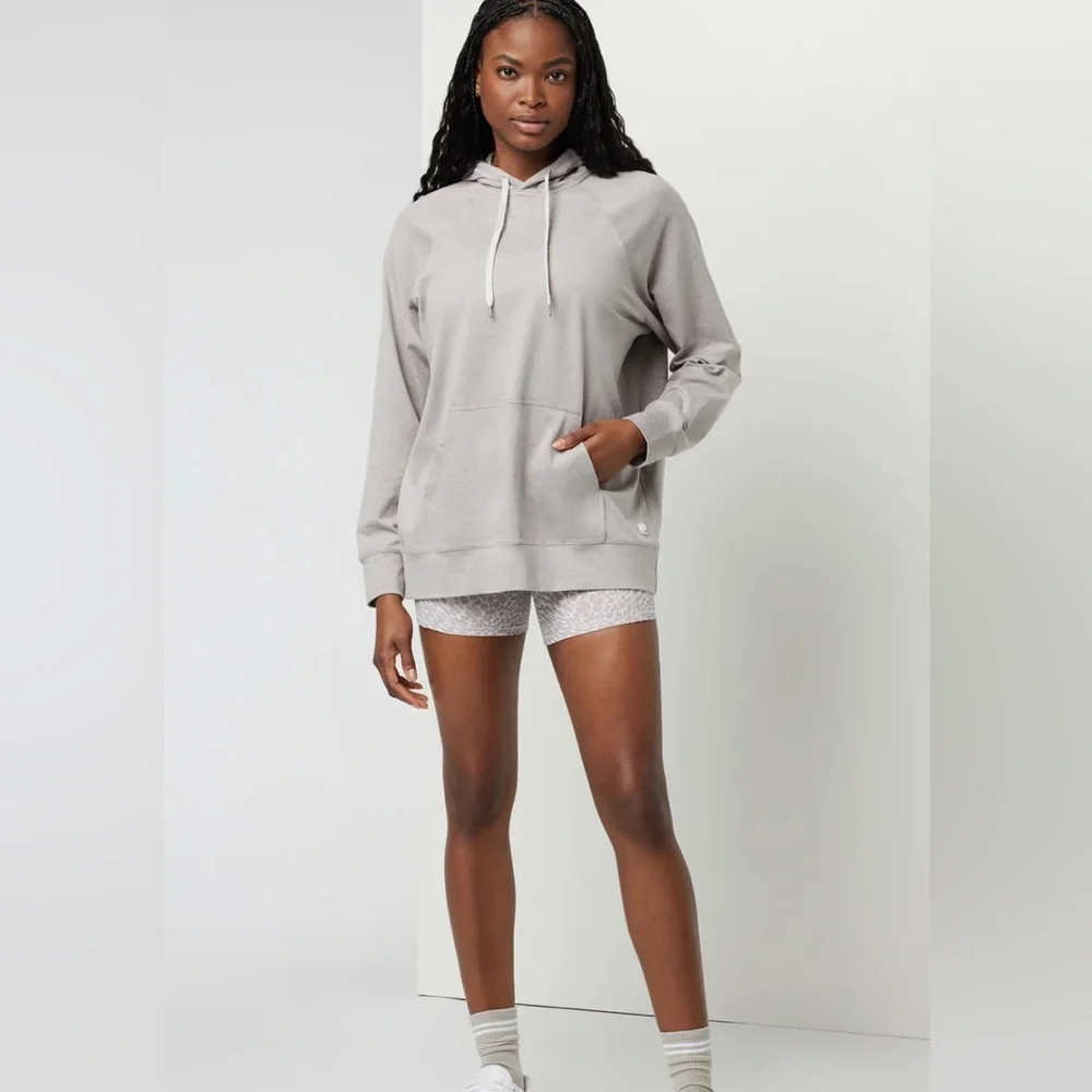 NWT Vuori Womens Halo Oversized Hoodie XS Soft Pewter Heather - Picture 2 of 7